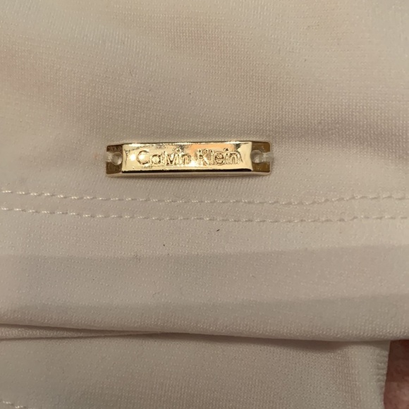 Calvin Klein size medium white Sleeveless top - Picture 4 of 4